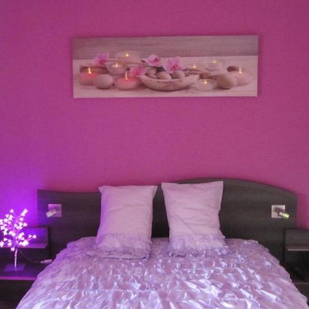 Bed and Breakfast Les Glycines Choloy Exterior foto
